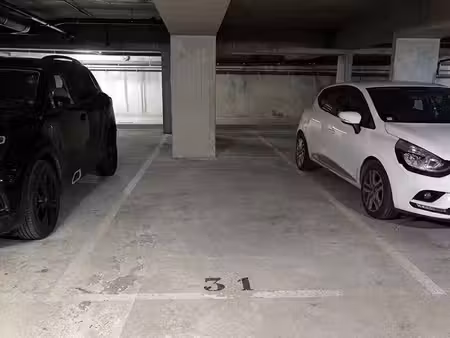 alfortville centre-ville - parking en sous sol sécurisé