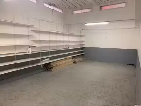 ivry sur seine - local de stockage