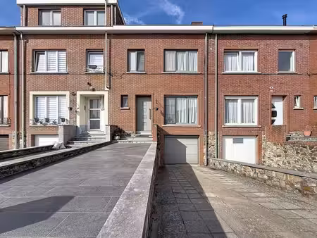 charmante maison unifamiliale 3 chambres avec jardin  un gar