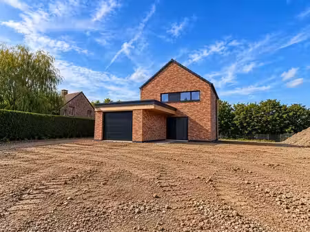 maison 3 chambres en gros œuvre fermé avec garage