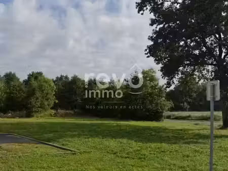 vente terrain 900 m² à saint-philbert-de-grand-lieu (44310)  69 900 €