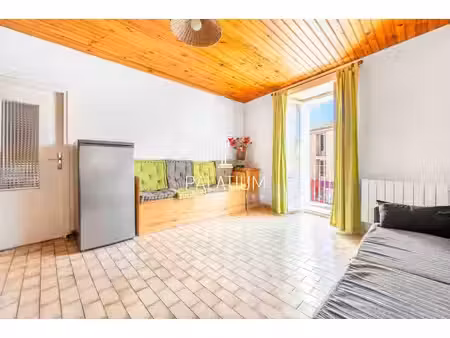 appartement de 47 m²  3 pièces  2 chambres  gréoux-les-bains