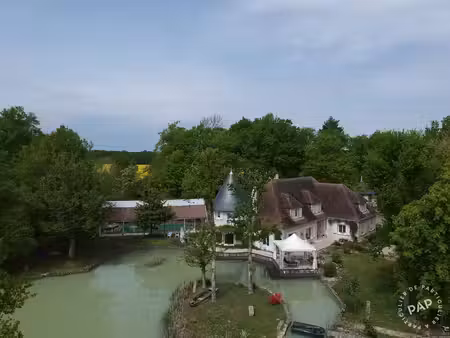 **à 5min du périphérique (charentilly - 37390)**  charmante maison (année 1977) d'une surf