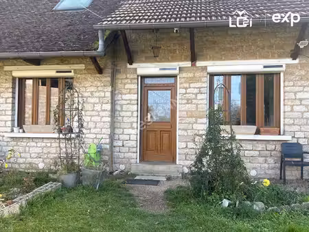 longère de caractère à saint-germain-du-plain de 195 m² avec
