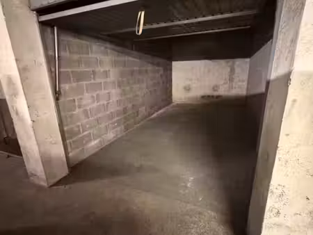 garage a la vente