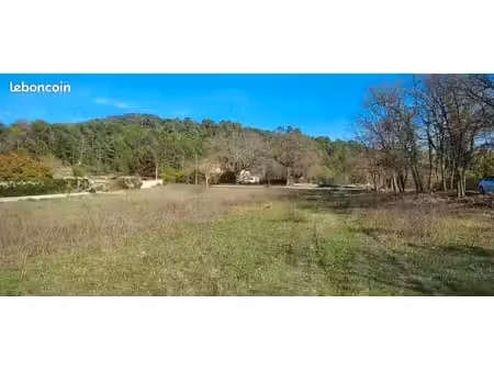 terrain 1 000 m² montmeyan