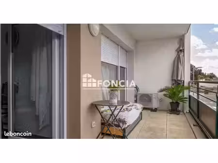 exclusivité foncia  t2 41.76 m2 avec terrasse de 10.76m2 et parking privatif