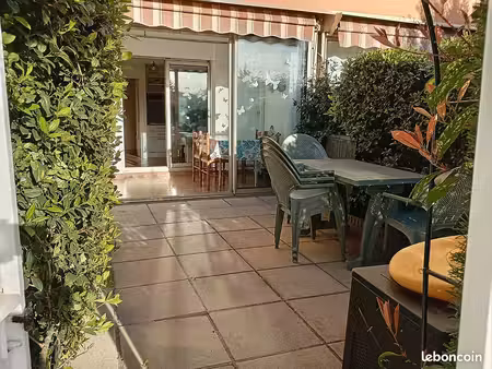 appartement rdj  à louer mi-oct à fin avril maxi  l'argentière  accepte les réservations