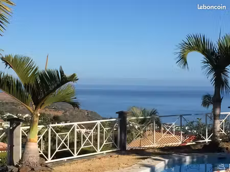 maison f4 120 m² avec piscine et vue mer – saint-paul