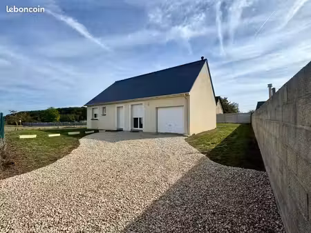 maison récente de plain-pied