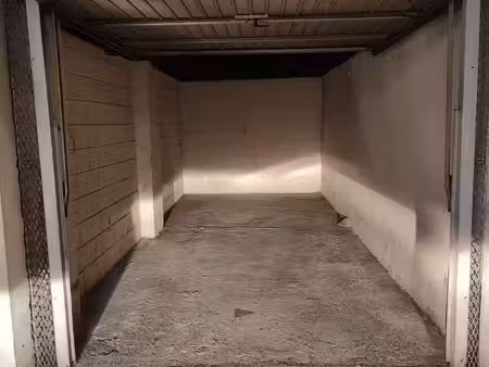 box fermé 12 m² – neuilly-sur-seine – rue pauline borghèse