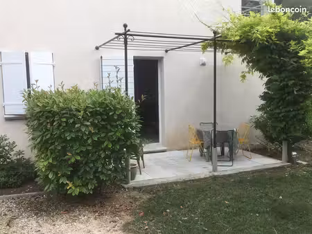 t2 meublé aix les trois bons dieux - jardin  parking - énergie & internet inclus - dpe b -