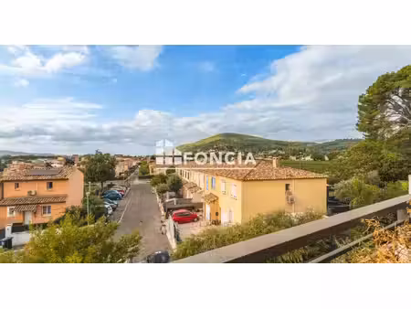 cuers - appartement t3 de 62m2 loué idéal investisseur