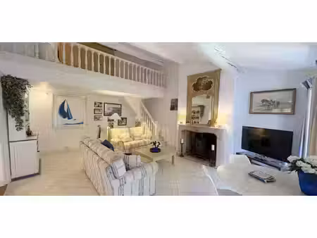 appartement grimaud (83)