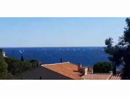 maison en bord de mer avec jardin les issambres (83)