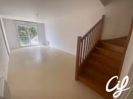 appartement t3 reze - 66.78 m2 821 euros
