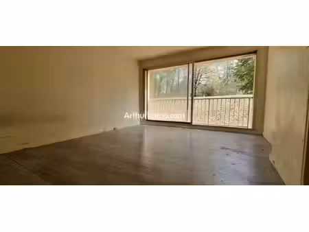 appartement t1 de 33 m2 à rénover