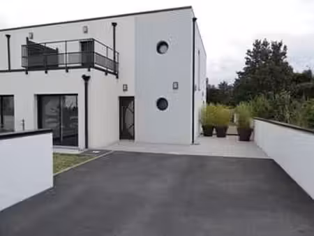location maison à bourguébus (14540) : à louer / 105m² bourguébus
