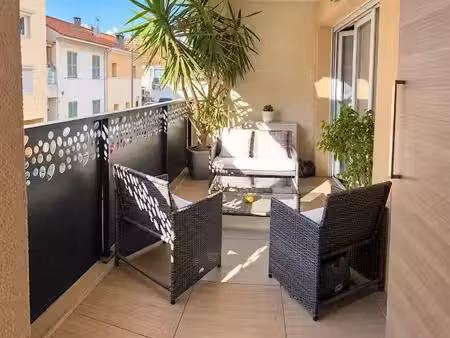 vente appartement 4 pièces 76 m² à saint-laurent-du-var (06700)  395 000 €