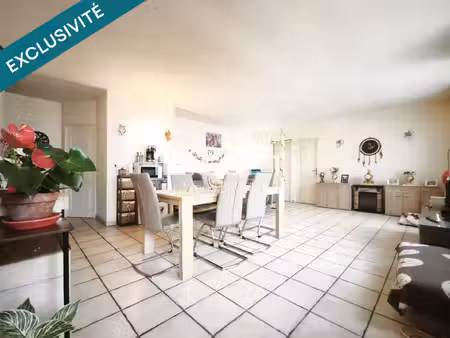 93 m2 de plain-pied au cœur du village