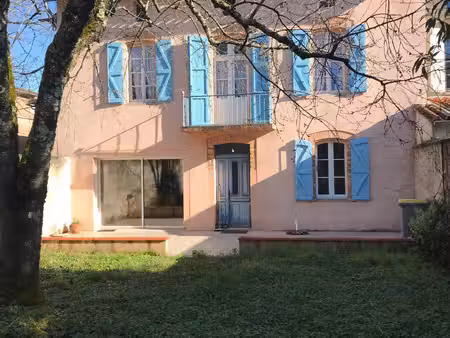 maison bourgeoise de 187m² sur un terrain de 588 m² suite parentale au rdc spacieuse et lu