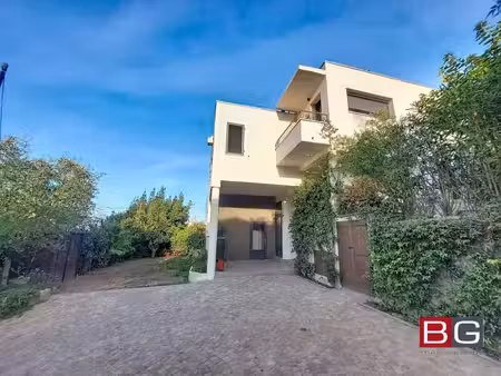 vallauris ’proche centre’ villa de style contemporain