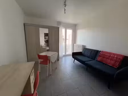 location meublée appartement 1 pièce 22 m² à albi (81000)  400 €