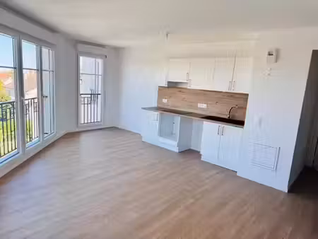 location appartement 3 pièces 66.15 m² à livry-gargan (93190)  1 204 €