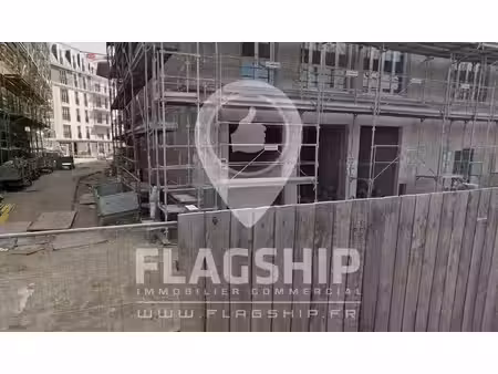 vente commerce chelles 77500 67m²