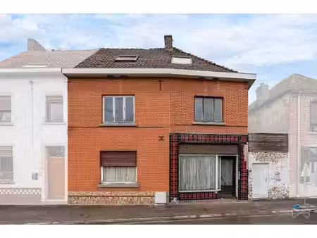 huis te koop in ville-sur-haine met 4 slaapkamers