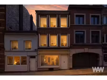 immeuble de rapport rénové + annexe - haut rendement