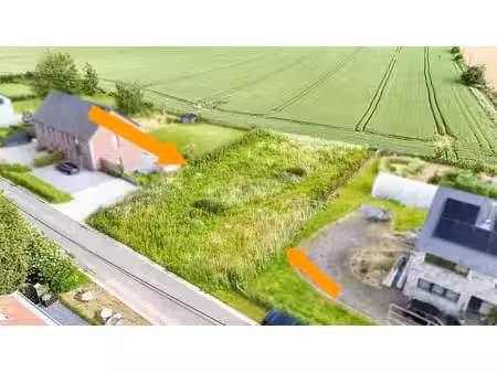 superbe terrain de1354 m² dans une rue sans issue !