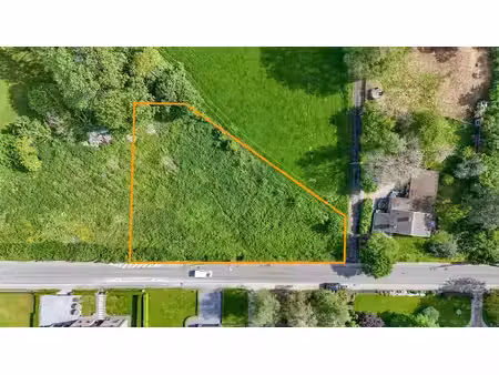 superbe terrain à bâtir d'environ 1.692 m² !