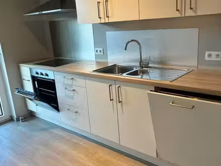 appartement 2 chambres à charleroi  avenue astrid