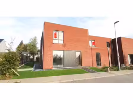 maison à louer à kortrijk pour € 1.275 avec 3 chambres à coucher