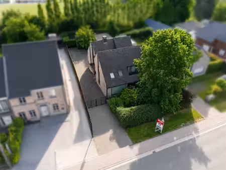 propriété polyvalente avec possibilité de commerce à lede