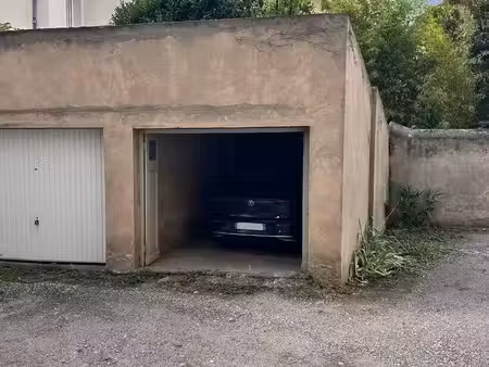 parking à louer