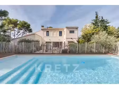 maison de luxe à vendre dans le quartier pointe rouge