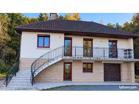 maison 130 m²  terrain de 9 390 m²  pré et bois – saint-sernin-du-bois