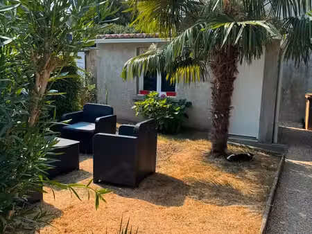 maison de charme lumineuse  avec jardin privatif  au calme  à deux pas de la gare