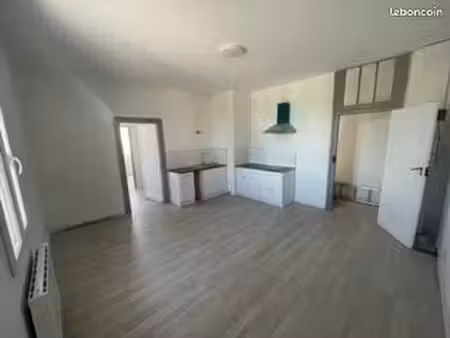 à louer – t2 46 18 m² avec parking privé – bergerac