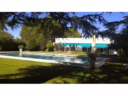 maison contemporaine à vendre dans le quartier grand sud- aix la duranne
