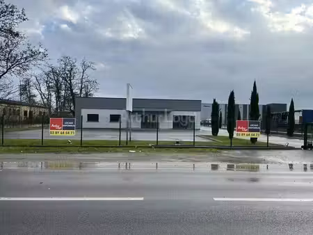 local d'activités à louer