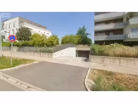 parking à louer