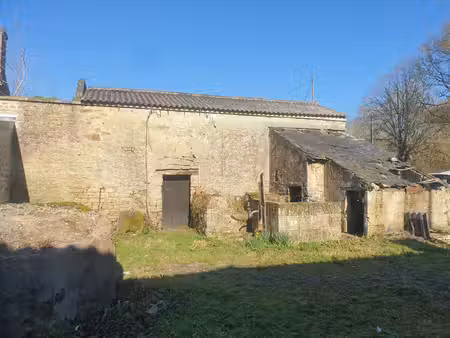 maison en pierre à rénover entièrement
