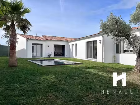 maison de luxe à vendre à rivedoux-plage