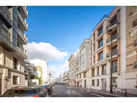 location appartement 3 pièces 75 m² à levallois-perret (92300)  2 866 €