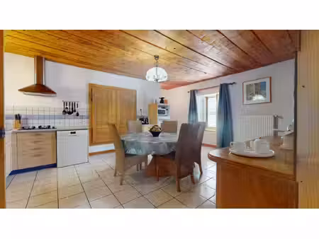 appartement t3 meuble  (toutes charges comprises !!) 75 14m²  2 route de mouthe