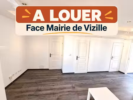 a louer appartement 2 pièces 51.4 m2 cuisine  wc  sdb indépendants centre ville vizille