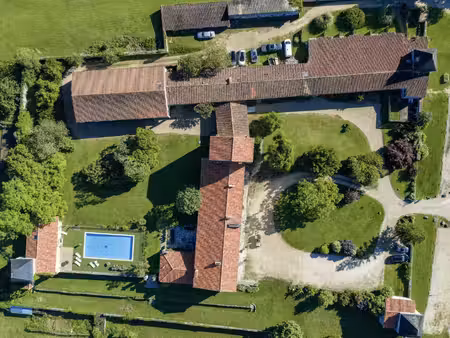 château à vendre à saint-hilaire-de-villefranche